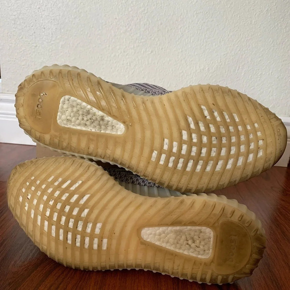 Yeezy boost 350 v2 ash pearl gy7658 men’s size 12 main image 5